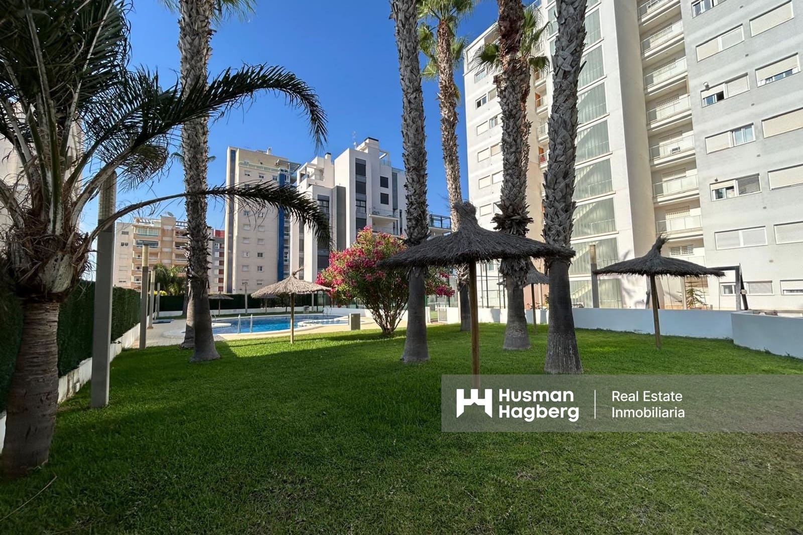 Apartamento de 2 habitaciones en Guardamar del Segura en venta con piscina - 259.000 € (Ref: 9417724)
