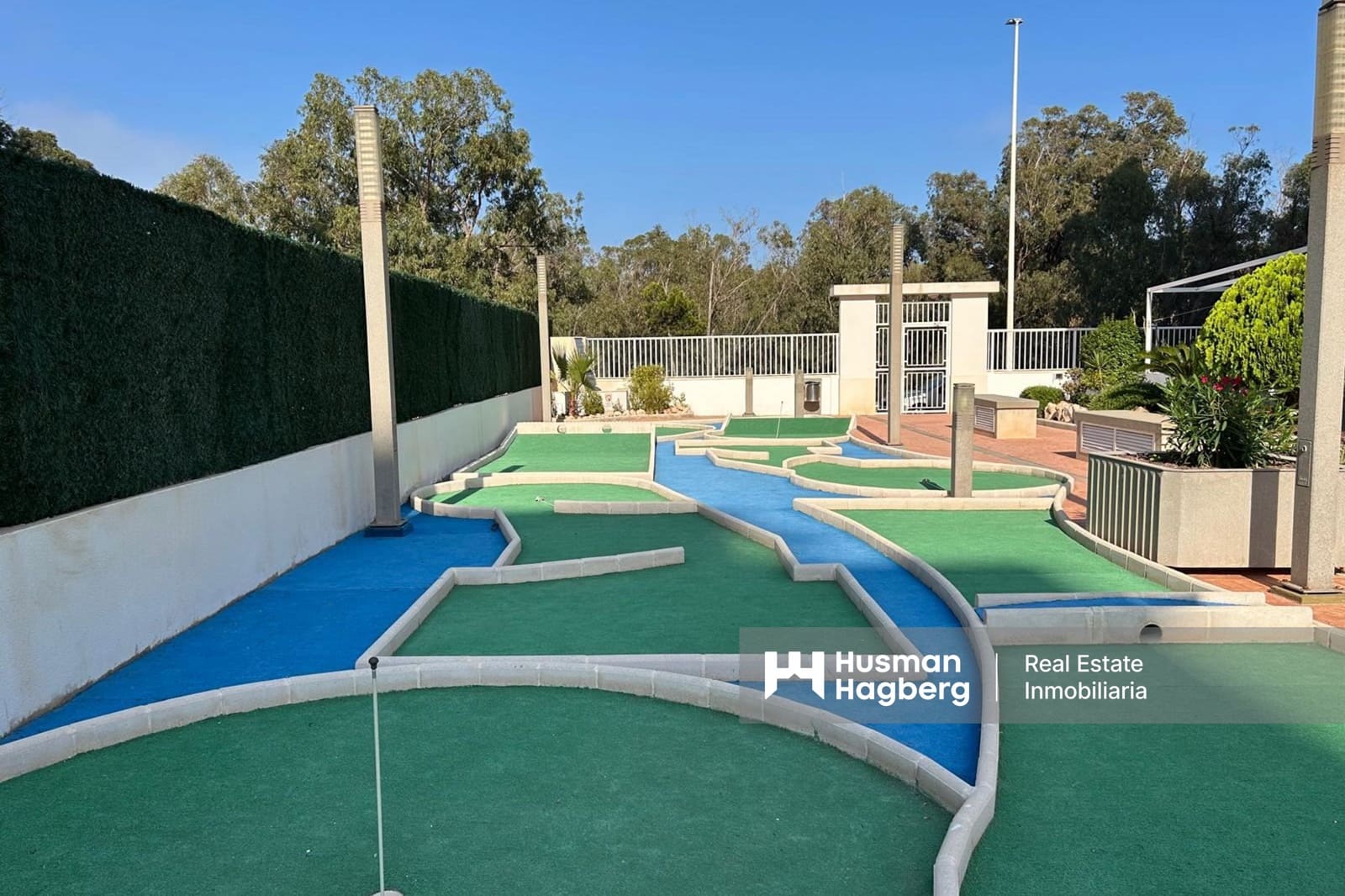 Apartamento de 2 habitaciones en Guardamar del Segura en venta con piscina - 259.000 € (Ref: 9417724)