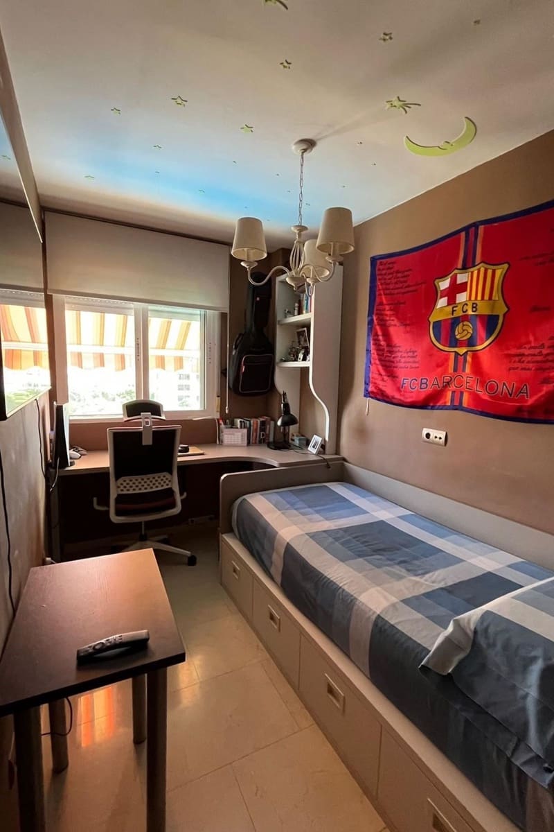 3 sovrum Lägenhet till salu i Alicante stad med pool - 268 000 € (Ref: 9417727)