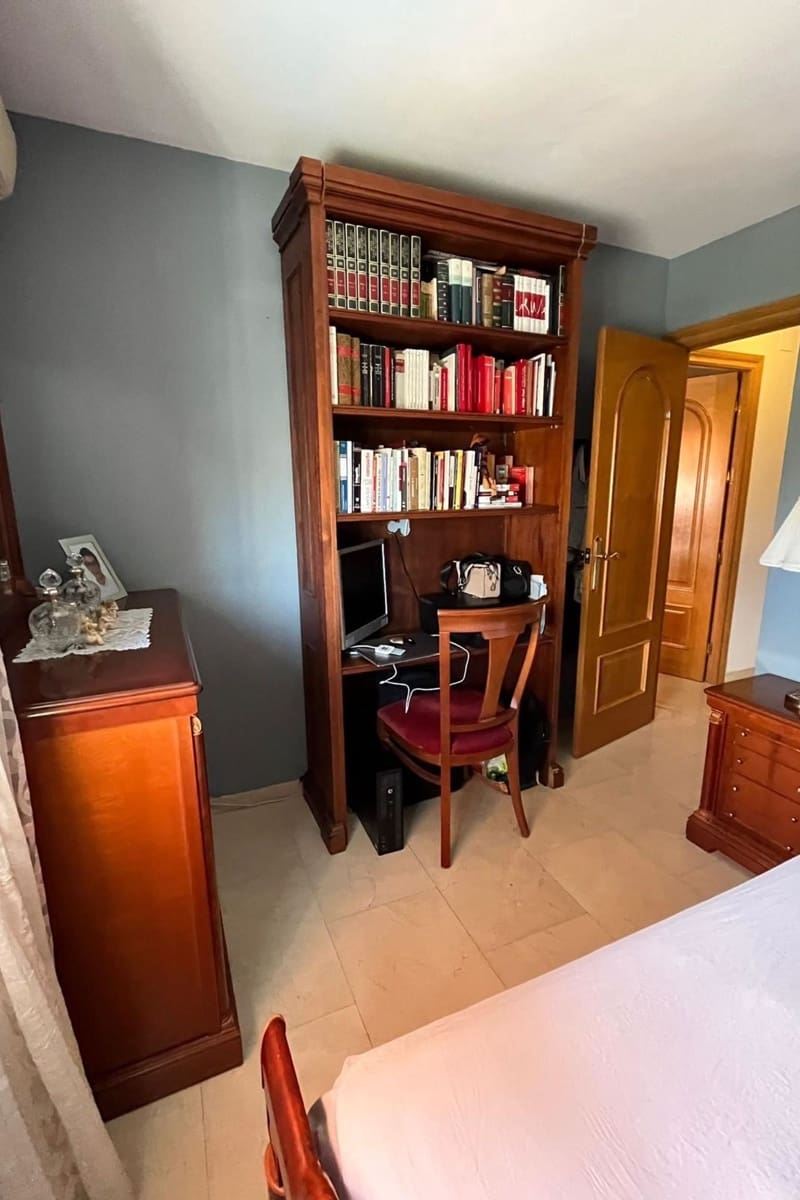 3 sovrum Lägenhet till salu i Alicante stad med pool - 268 000 € (Ref: 9417727)