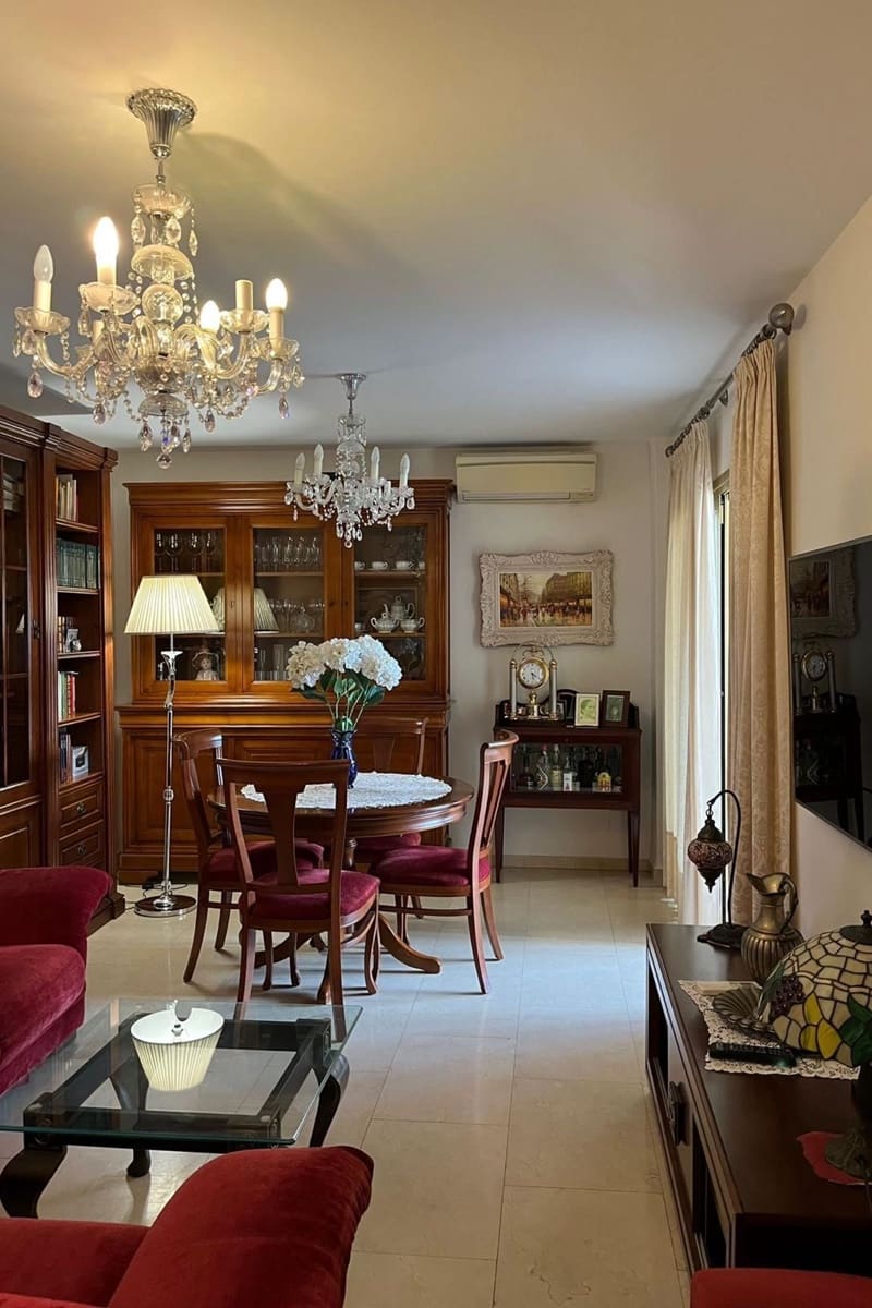 3 sovrum Lägenhet till salu i Alicante stad med pool - 268 000 € (Ref: 9417727)