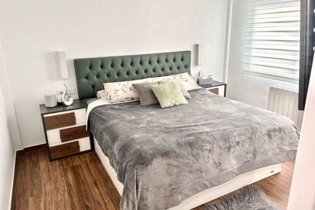 1 soverom Leilighet til salgs i Barrio del Centro, Alicante by - € 300 000 (Ref: 9417728)