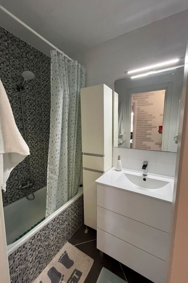 3 soveværelse Lejlighed til salg i Alicante by - € 262.000 (Ref: 9417730)