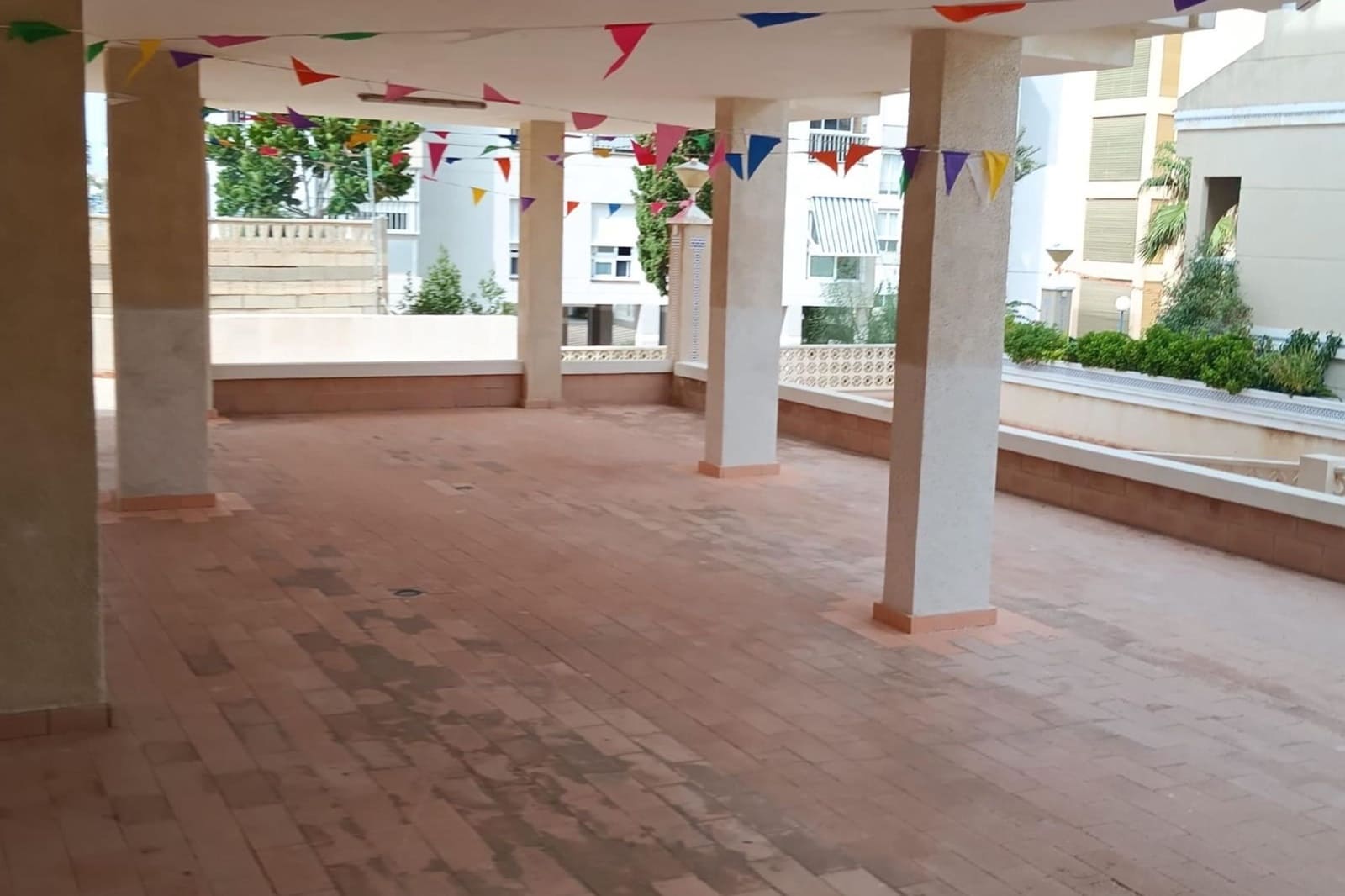 2 soverom Leilighet til salgs i Arenales del Sol med svømmebasseng - € 243 000 (Ref: 9417731)