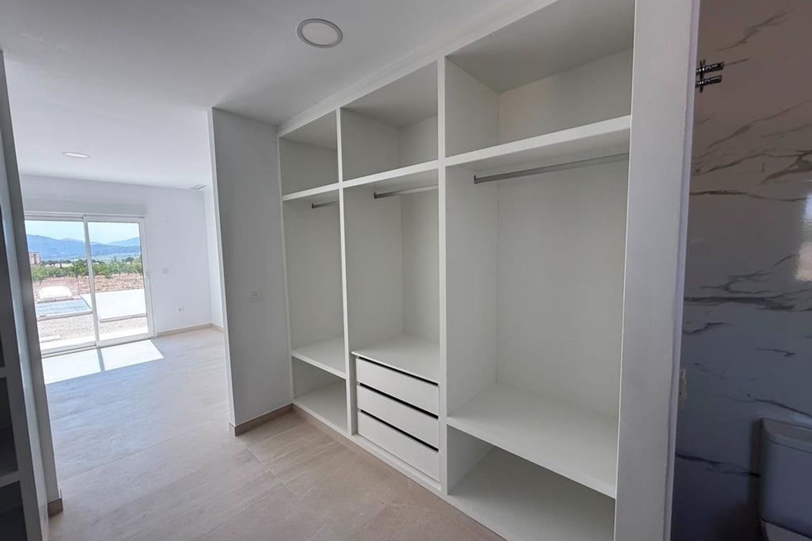 3 bedroom Villa for sale in Pinoso with pool - € 356,000 (Ref: 9420477)