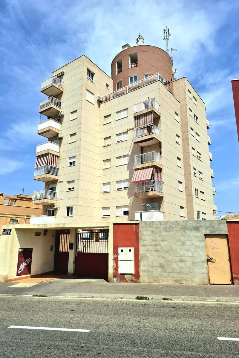 2 makuuhuone Huoneisto myytävänä paikassa Torrevieja mukana uima-altaan - 149 000 € (Ref: 9426207)