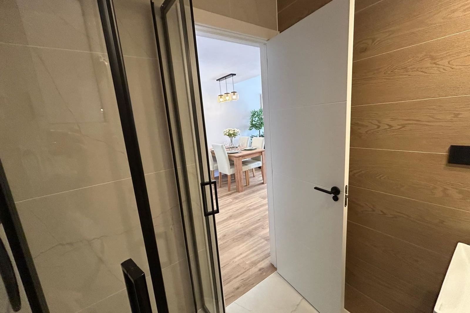 3 makuuhuone Omakotitalo myytävänä paikassa La Florida mukana uima-altaan - 288 000 € (Ref: 9428788)