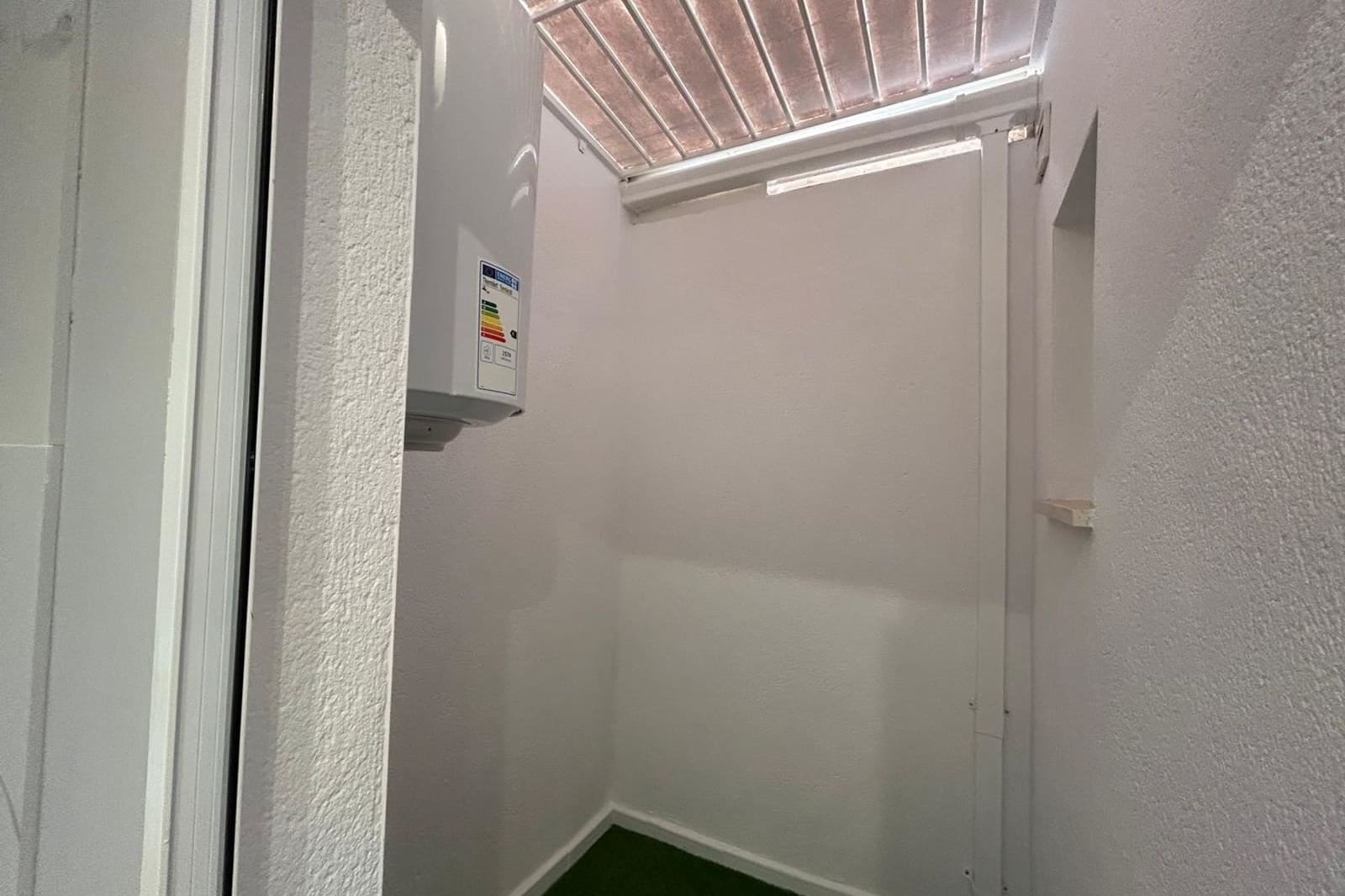 3 makuuhuone Omakotitalo myytävänä paikassa La Florida mukana uima-altaan - 288 000 € (Ref: 9428788)