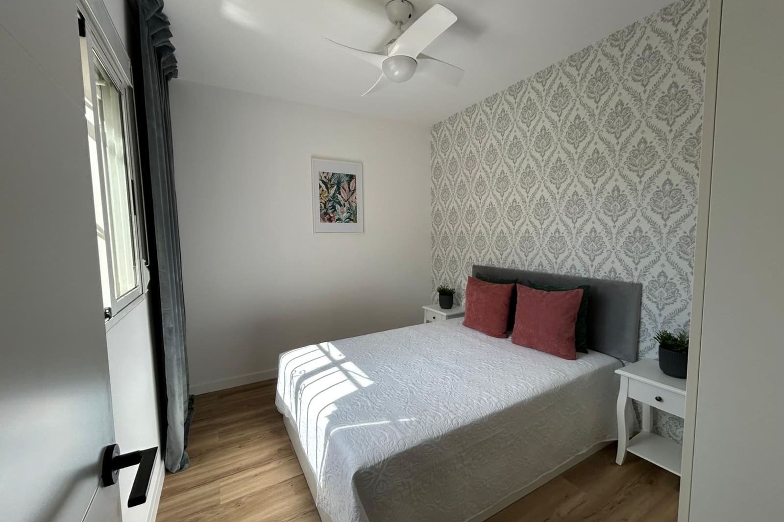 3 makuuhuone Omakotitalo myytävänä paikassa La Florida mukana uima-altaan - 288 000 € (Ref: 9428788)