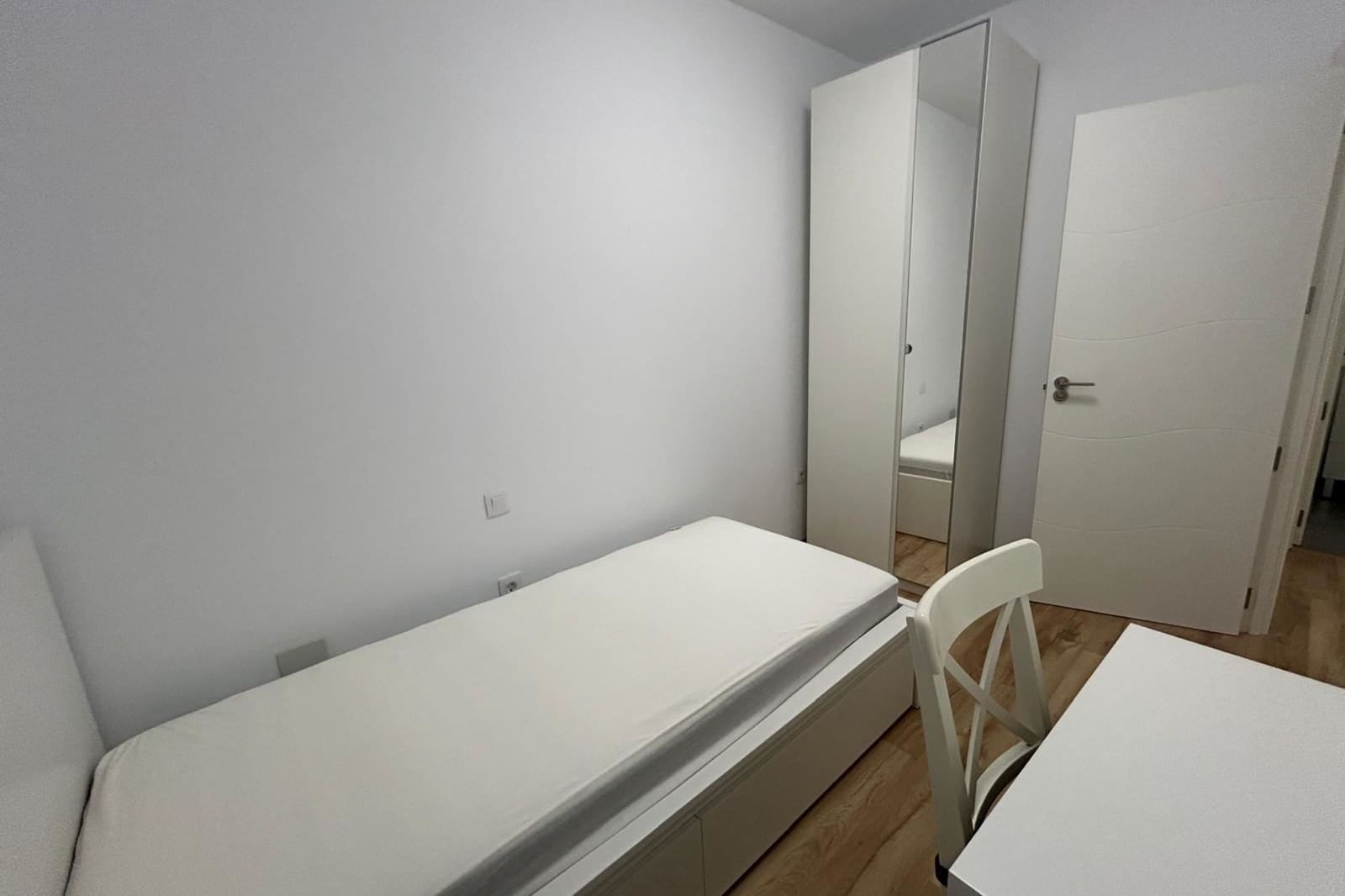 5 makuuhuone Huoneisto myytävänä paikassa Alicante kaupunki - 258 000 € (Ref: 9431770)