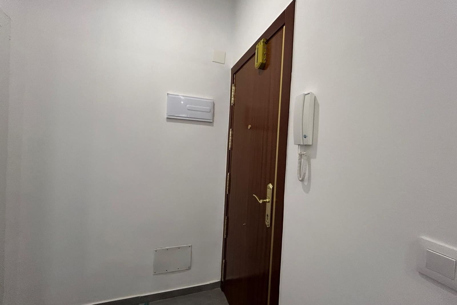 5 makuuhuone Huoneisto myytävänä paikassa Alicante kaupunki - 258 000 € (Ref: 9431770)