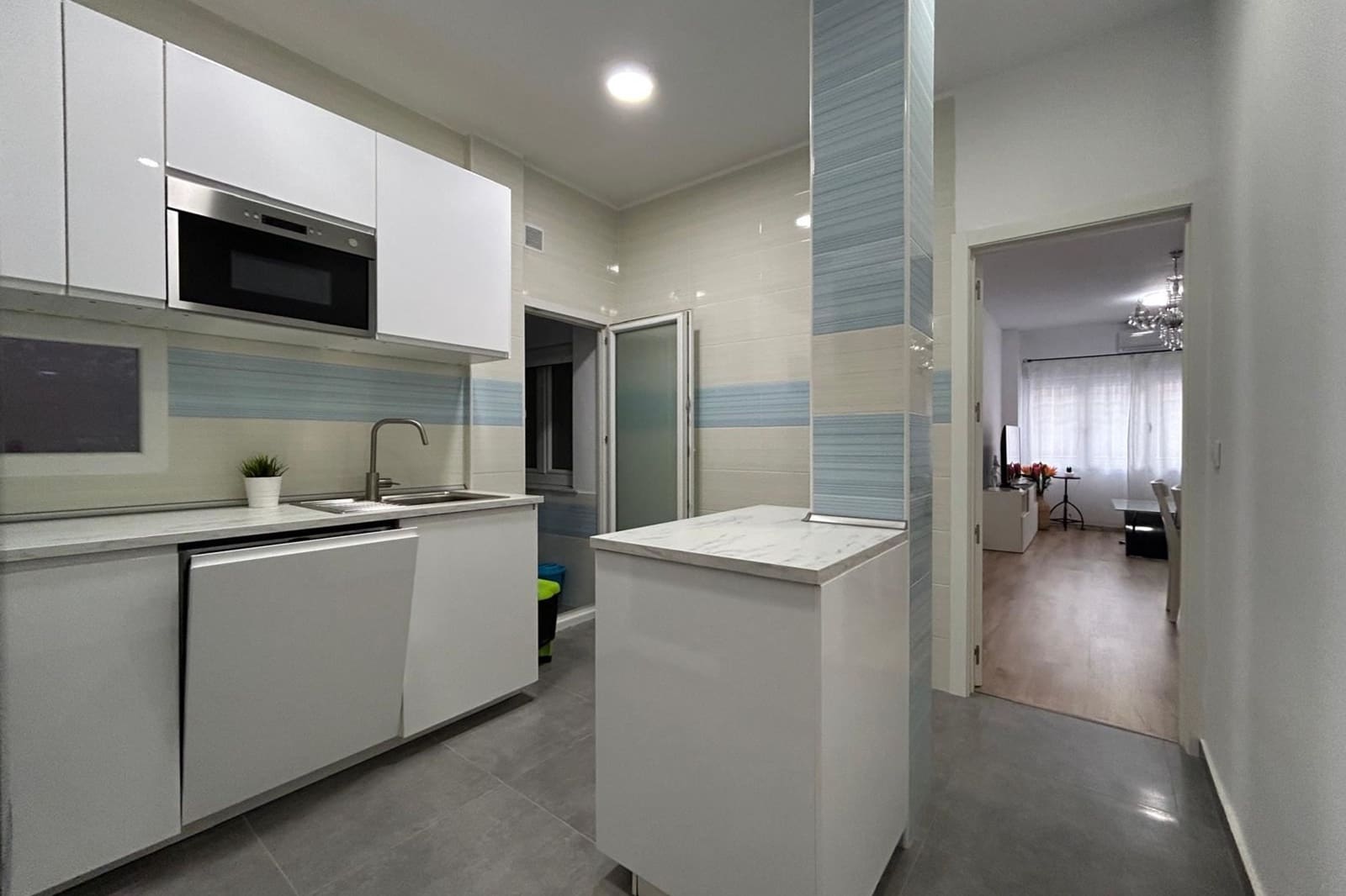 5 makuuhuone Huoneisto myytävänä paikassa Alicante kaupunki - 258 000 € (Ref: 9431770)