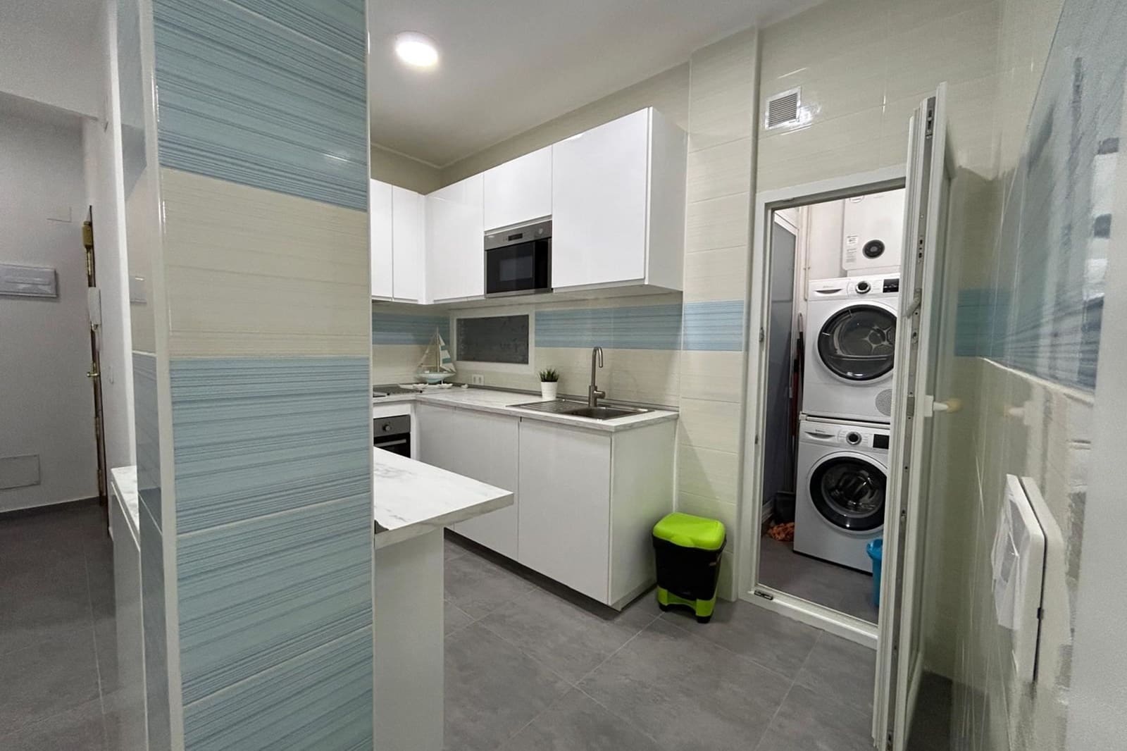 5 makuuhuone Huoneisto myytävänä paikassa Alicante kaupunki - 258 000 € (Ref: 9431770)