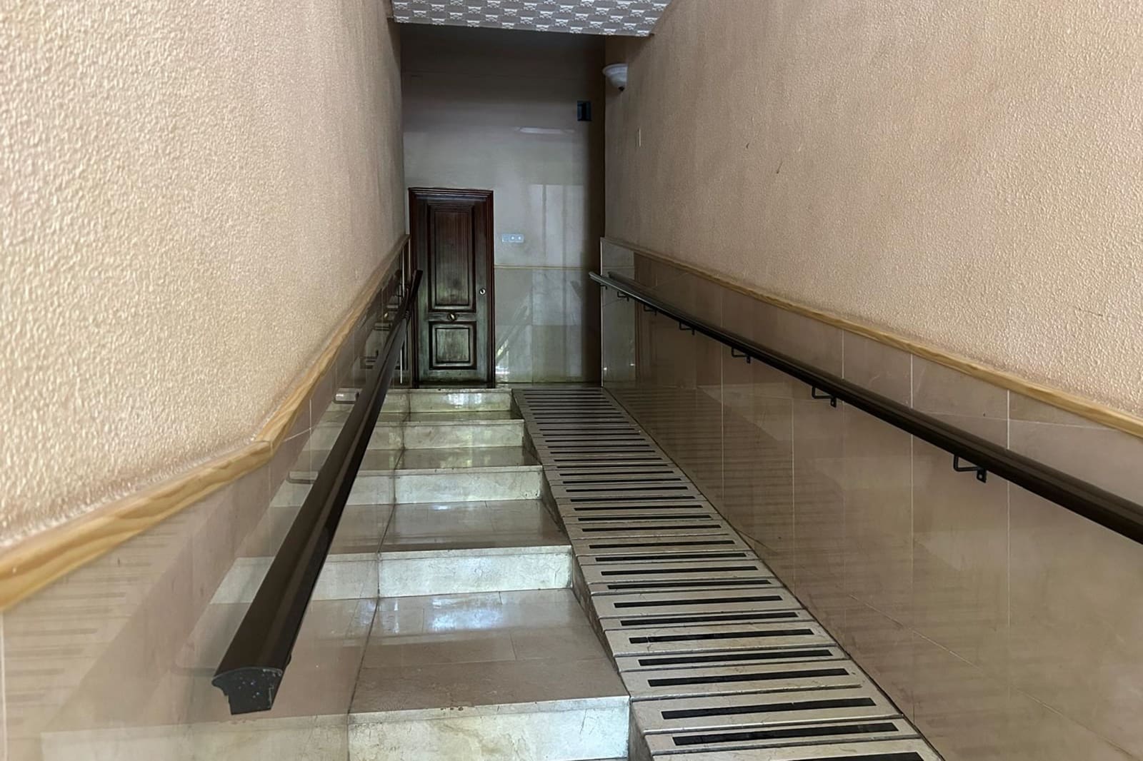 5 makuuhuone Huoneisto myytävänä paikassa Alicante kaupunki - 258 000 € (Ref: 9431770)