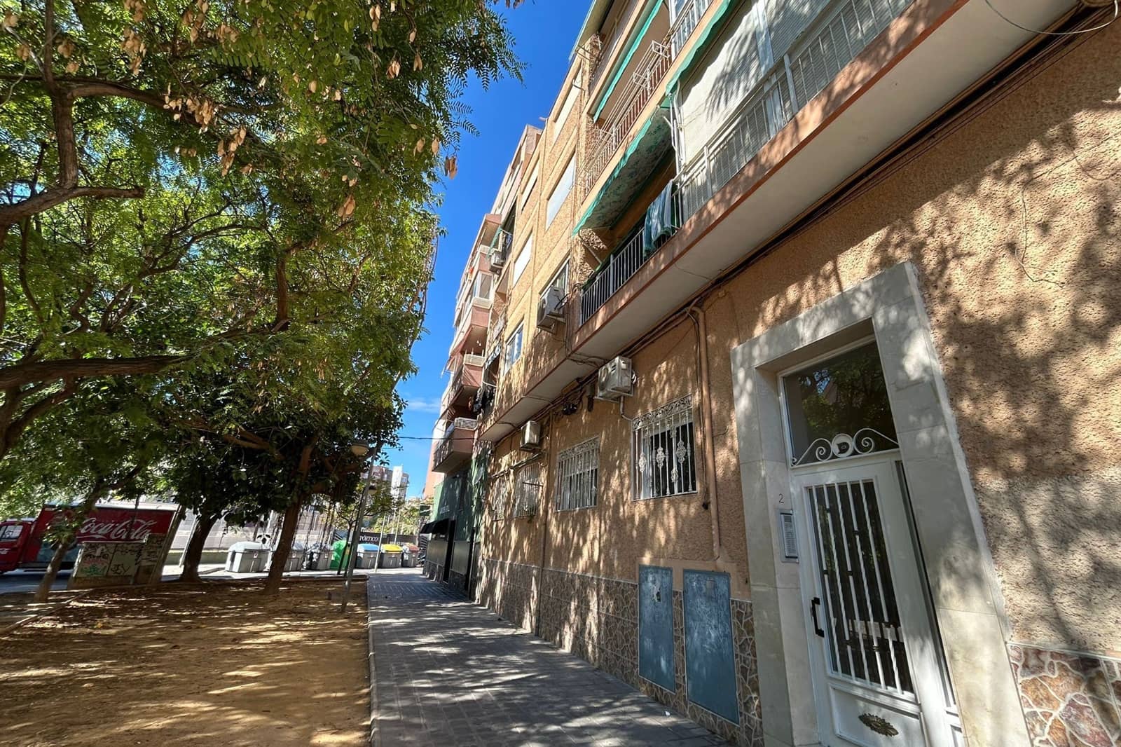 5 makuuhuone Huoneisto myytävänä paikassa Alicante kaupunki - 258 000 € (Ref: 9431770)