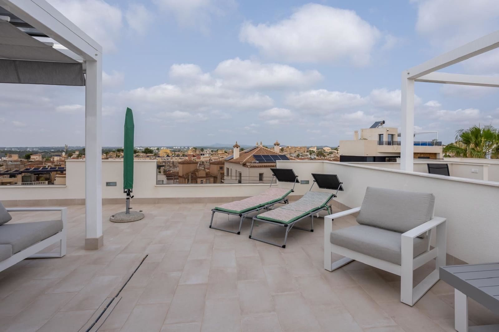 Apartamento de 2 habitaciones en La Florida en venta con piscina - 299.500 € (Ref: 9431771)