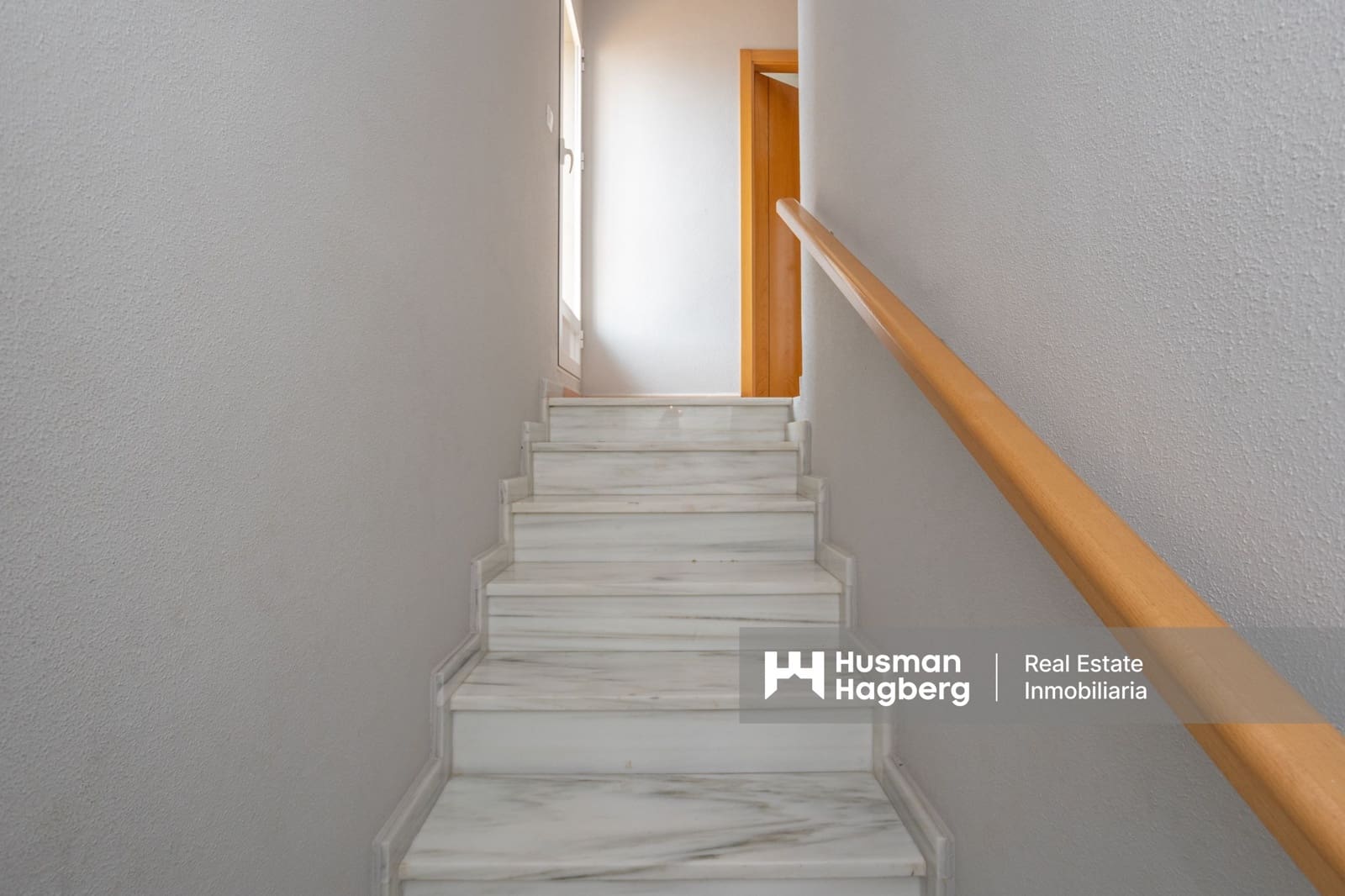 3 quarto Casa em Banda para venda em Villamartin com piscina - 249 000 € (Ref: 9432431)