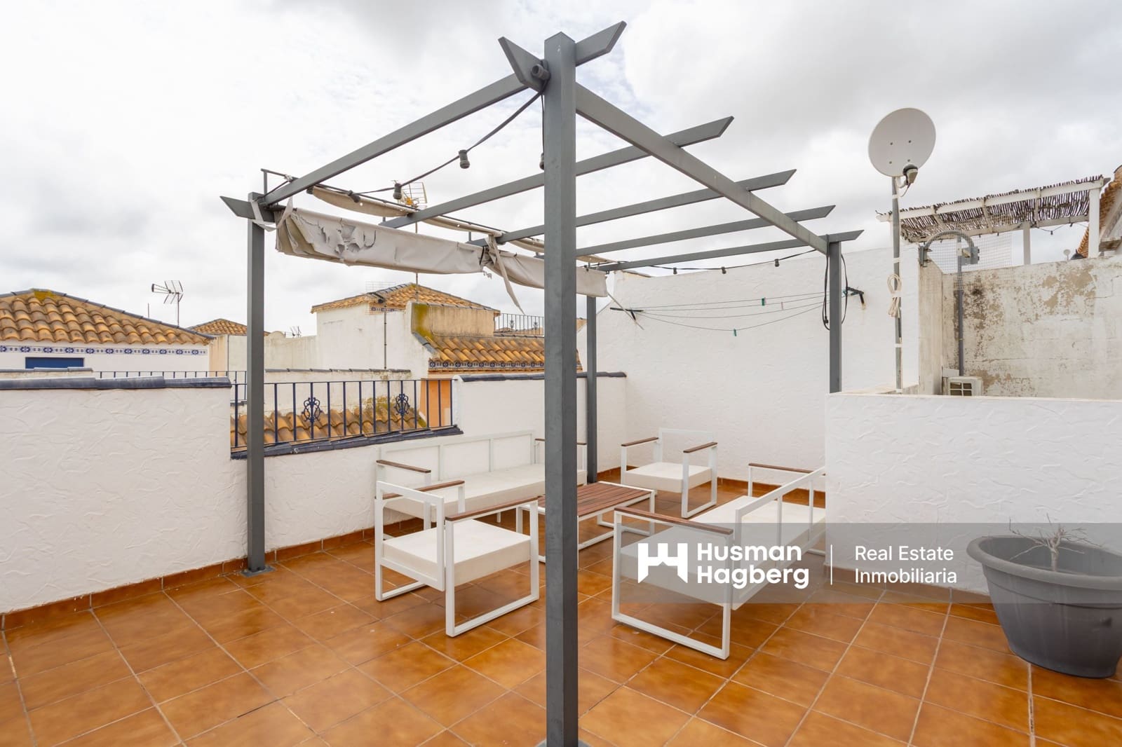 3 quarto Casa em Banda para venda em Villamartin com piscina - 249 000 € (Ref: 9432431)