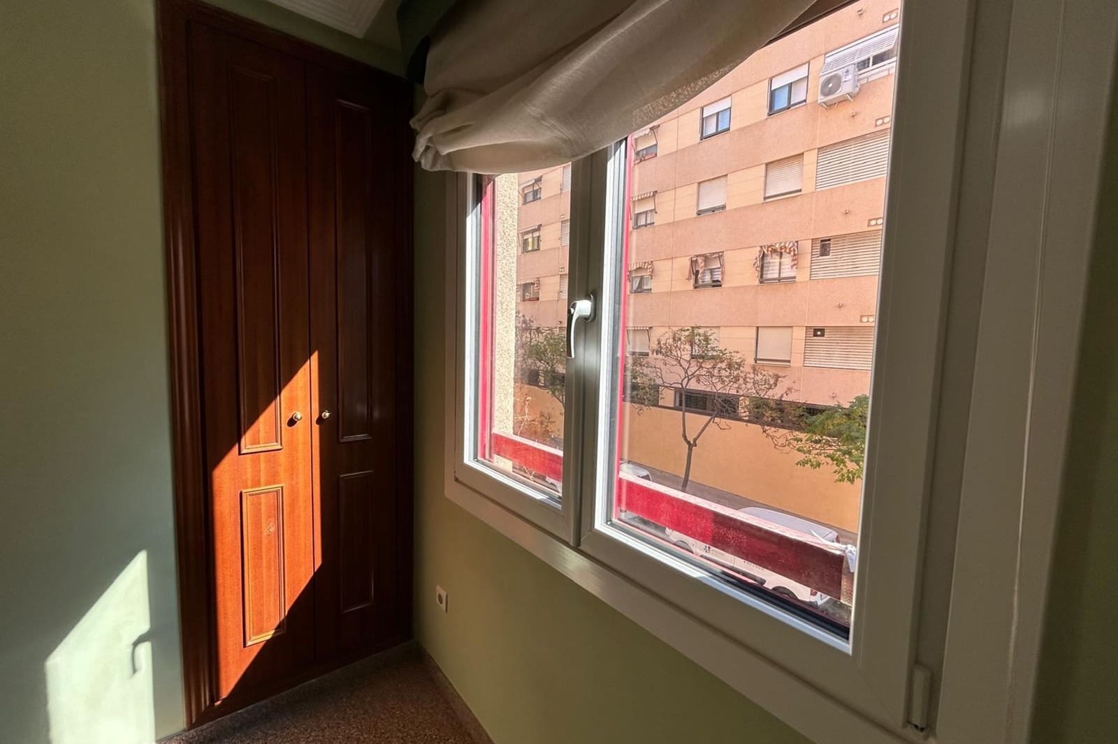 3 sypialnia Apartament na sprzedaż w Miasto Alicante / Alacant z basenem - 299 000 € (Ref: 9432432)