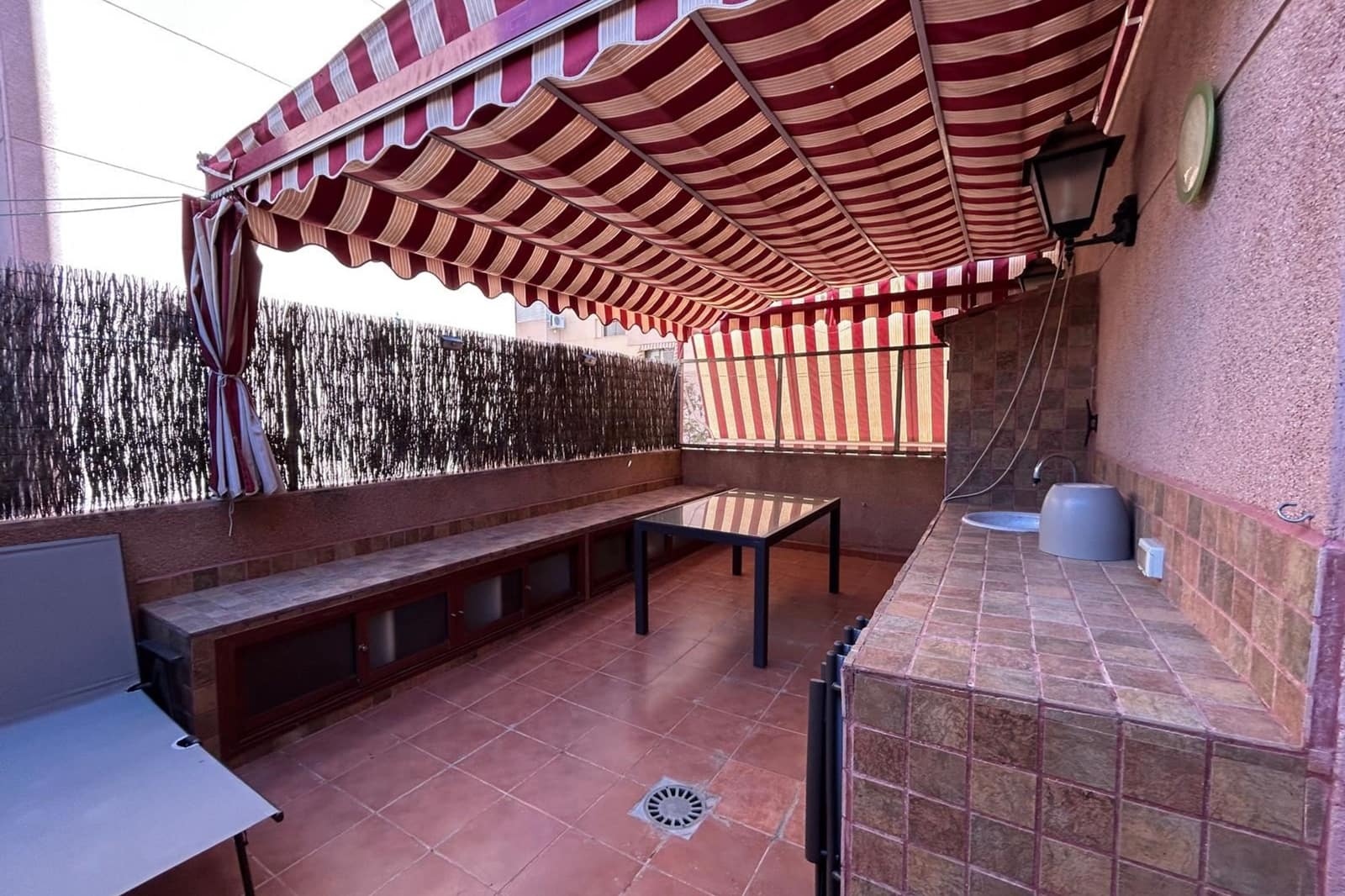 3 sypialnia Apartament na sprzedaż w Miasto Alicante / Alacant z basenem - 299 000 € (Ref: 9432432)