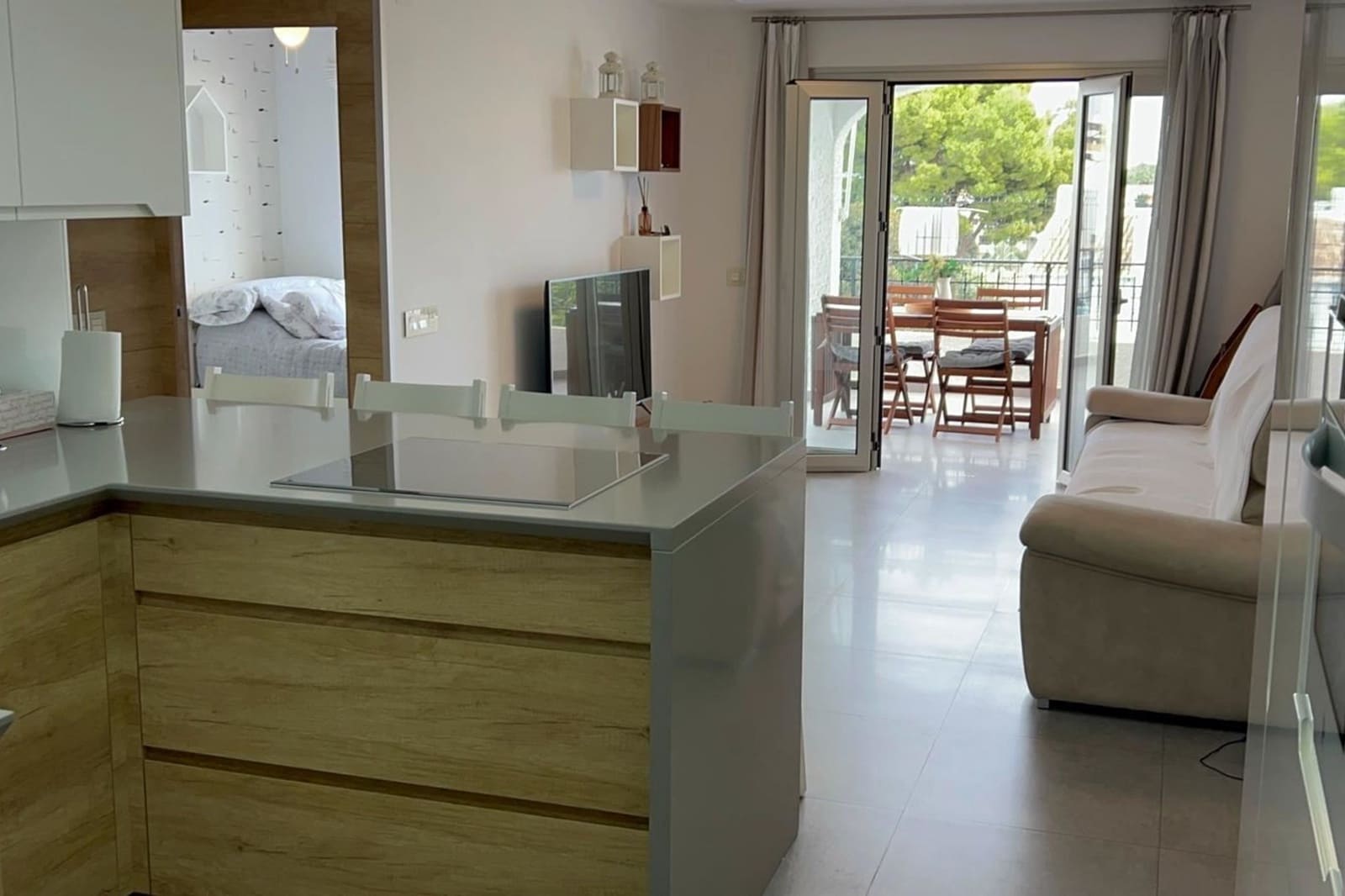 Apartamento de 2 habitaciones en Cabo Roig en venta con piscina - 240.000 € (Ref: 9432434)