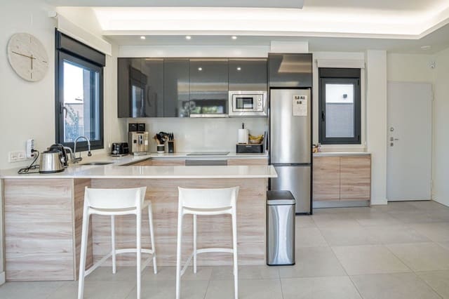 3 makuuhuone Huvila myytävänä paikassa San Fulgencio mukana uima-altaan - 539 000 € (Ref: 9432527)