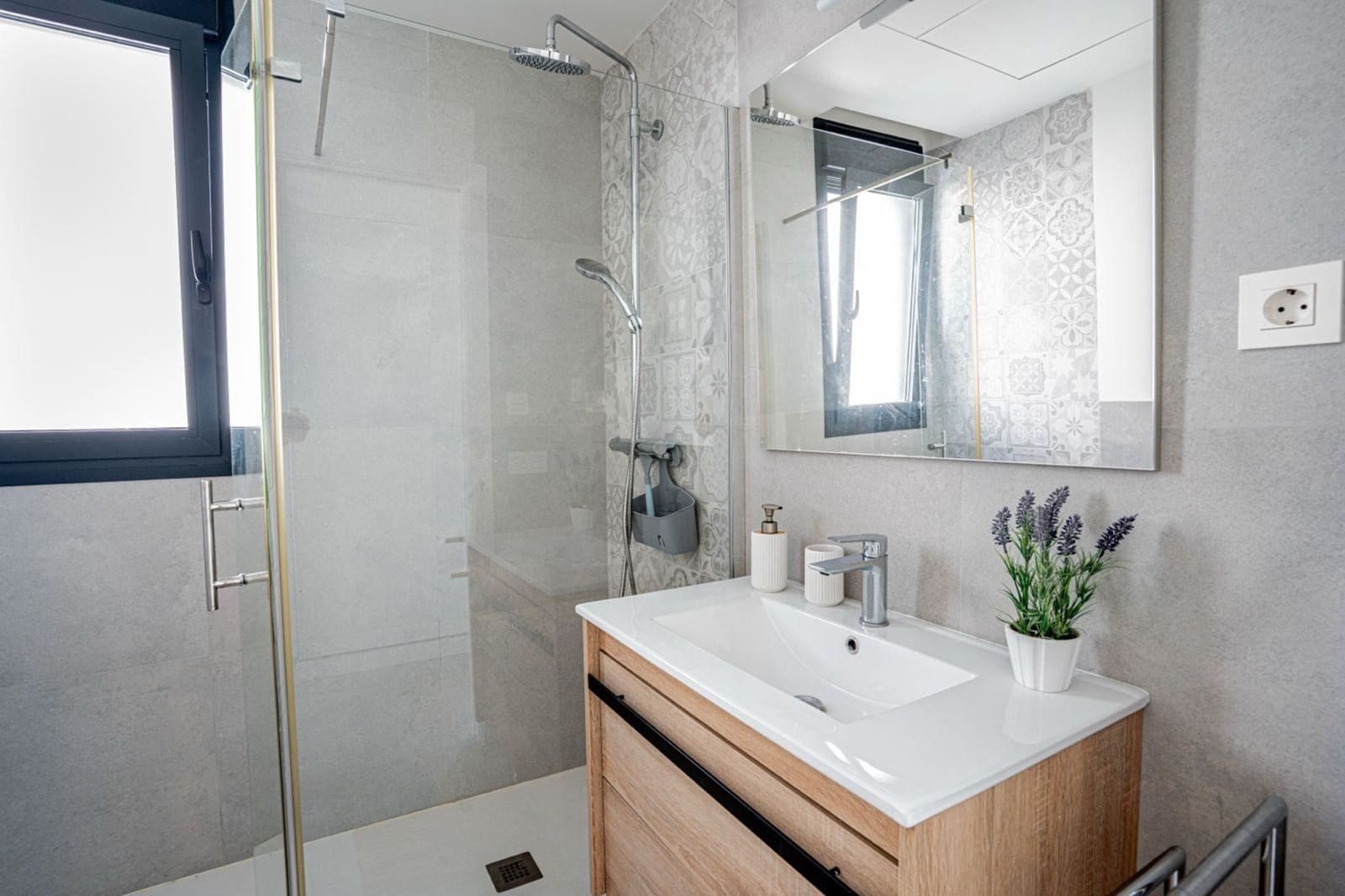 3 bedroom Villa for sale in San Fulgencio with pool - € 539,000 (Ref: 9432527)