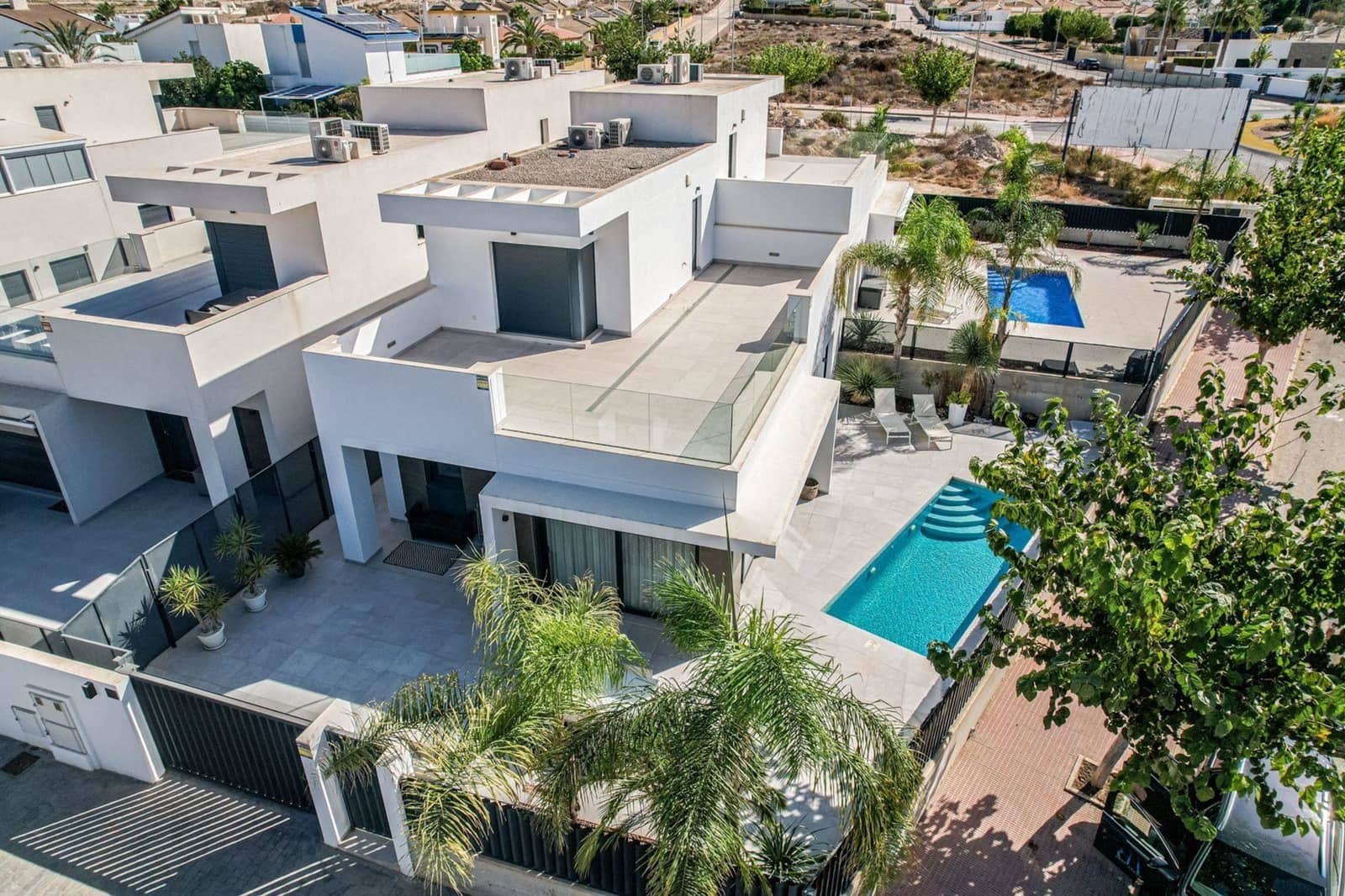 3 bedroom Villa for sale in San Fulgencio with pool - € 539,000 (Ref: 9432527)