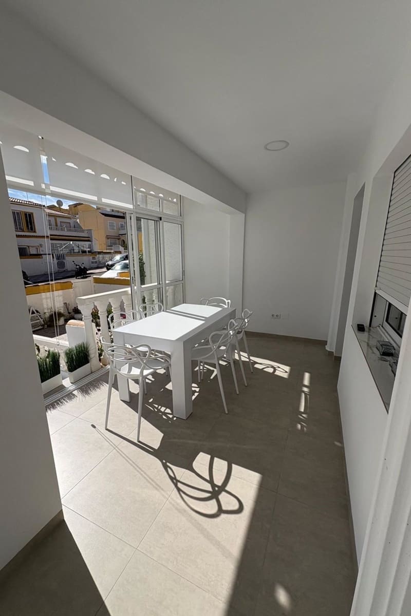 3 sovrum Hus till salu i Gran Alacant med pool - 275 000 € (Ref: 9432530)