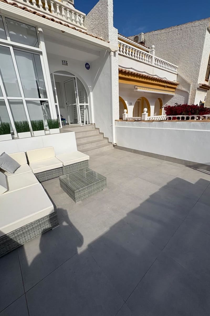 3 sovrum Hus till salu i Gran Alacant med pool - 275 000 € (Ref: 9432530)