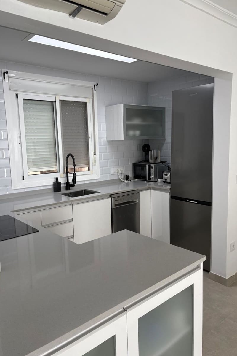 3 sovrum Hus till salu i Gran Alacant med pool - 275 000 € (Ref: 9432530)