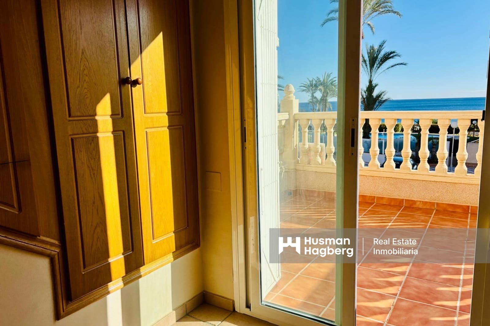 3 sovrum Hus till salu i Mil Palmeras med pool - 320 000 € (Ref: 9436291)