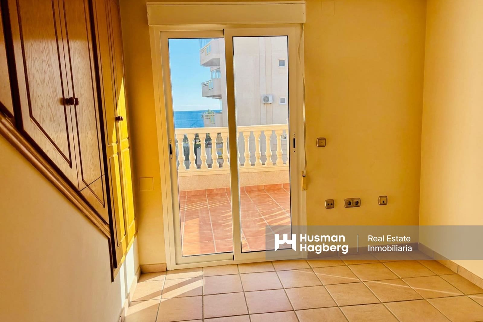 3 sovrum Hus till salu i Mil Palmeras med pool - 320 000 € (Ref: 9436291)