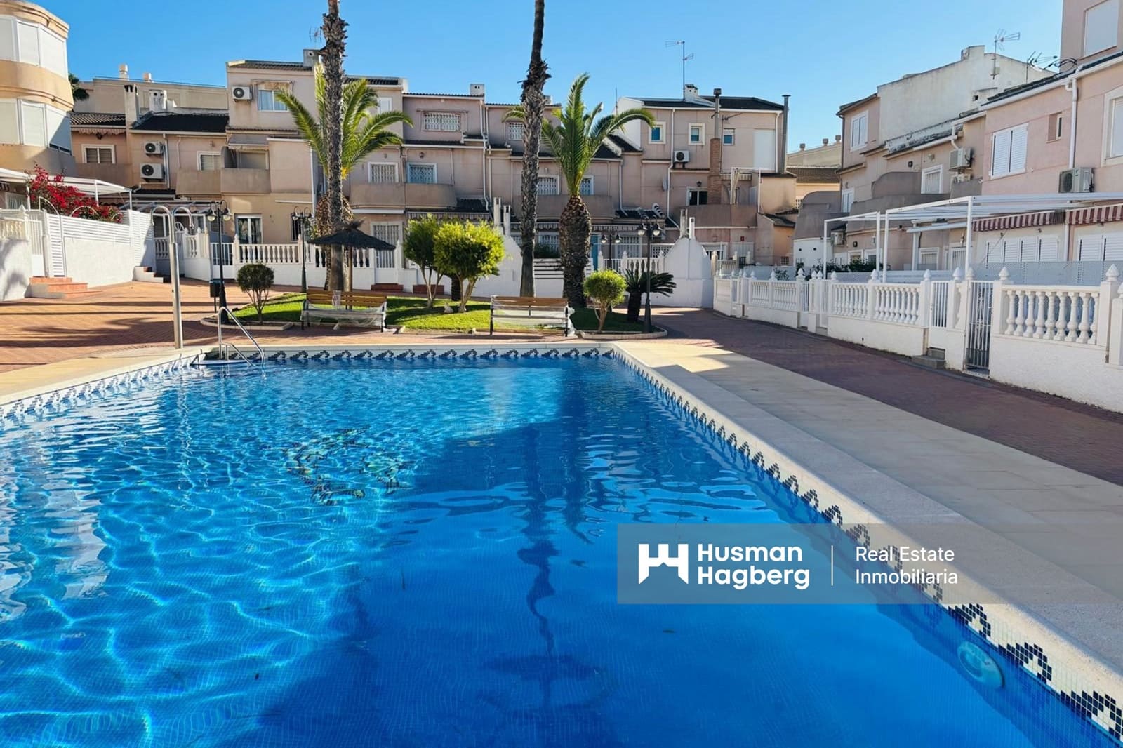 3 sovrum Hus till salu i Mil Palmeras med pool - 320 000 € (Ref: 9436291)