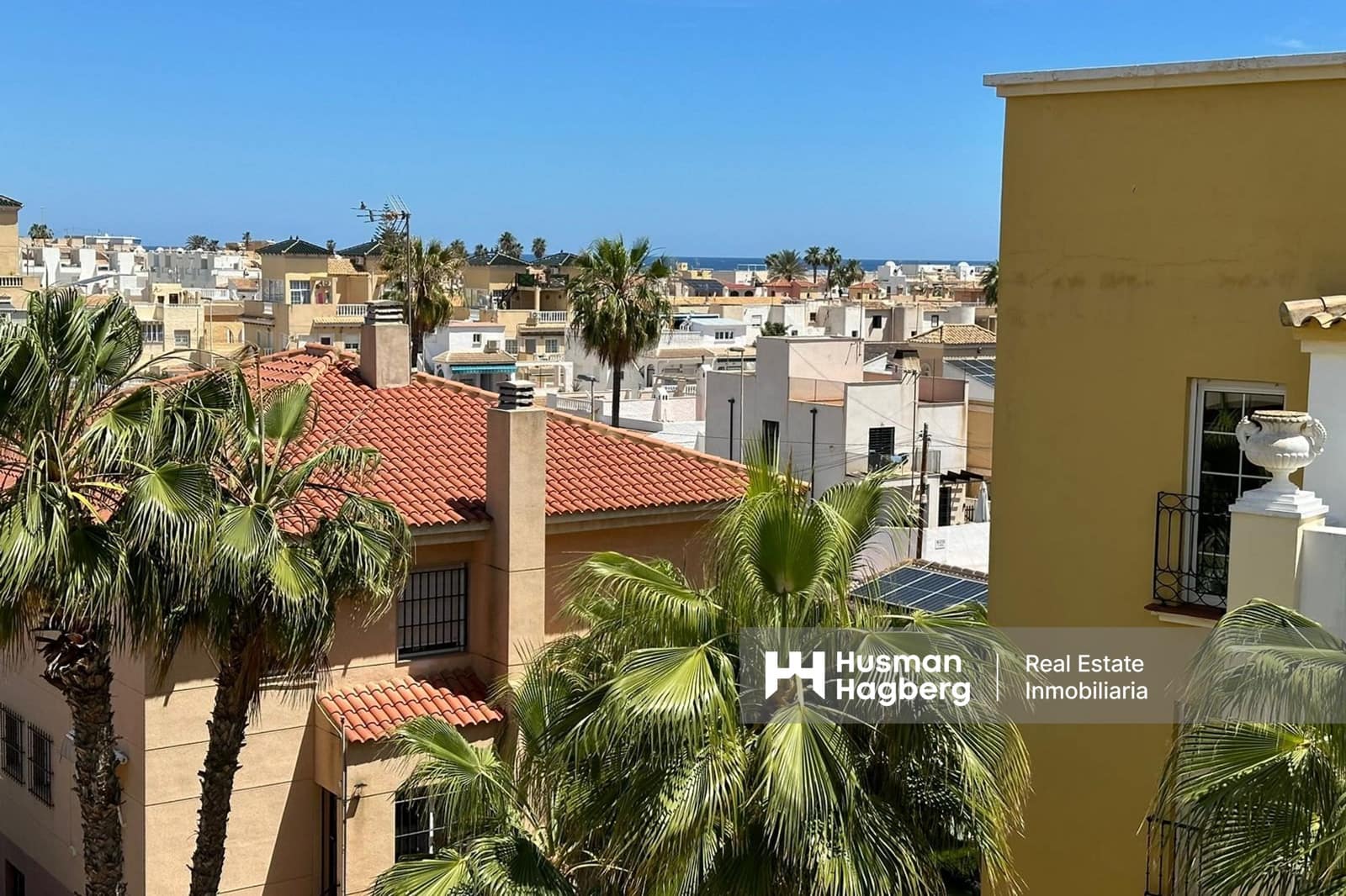 3 sovrum Lägenhet till salu i Torrevieja med pool - 349 000 € (Ref: 9436292)