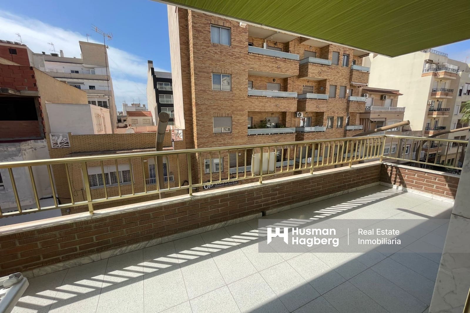 4 sovrum Lägenhet till salu i Torrevieja - 319 000 € (Ref: 9436294)