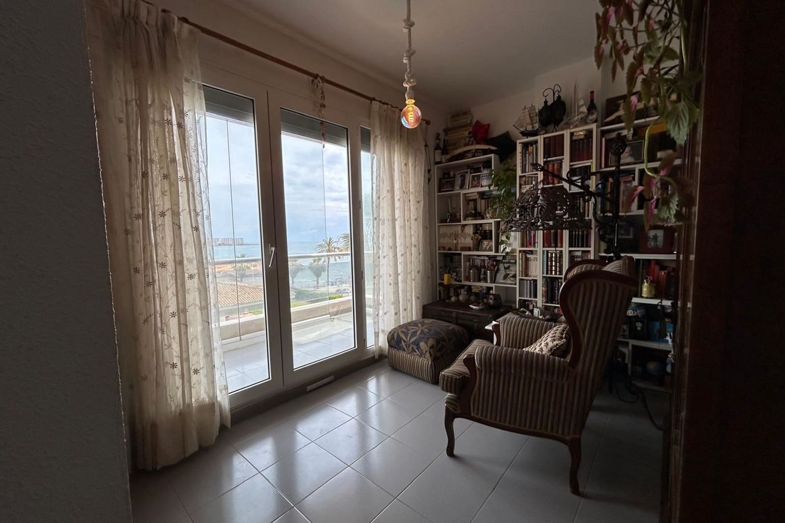 3 sovrum Lägenhet till salu i Playa Flamenca med pool - 340 000 € (Ref: 9438575)