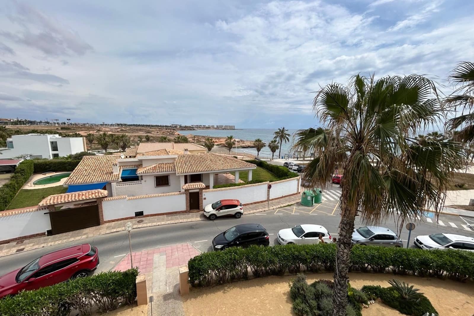 3 sovrum Lägenhet till salu i Playa Flamenca med pool - 340 000 € (Ref: 9438575)