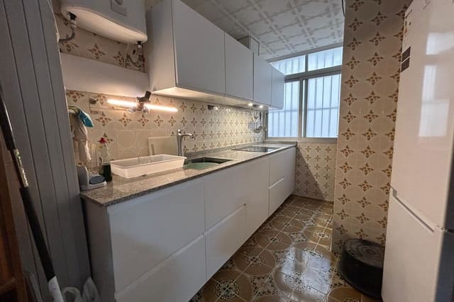 4 soverom Leilighet til salgs i Barrio del Centro, Alicante by - € 324 500 (Ref: 9438577)
