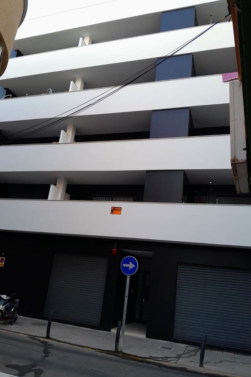 3 sovrum Lägenhet till salu i Torrevieja med pool - 319 000 € (Ref: 9438578)