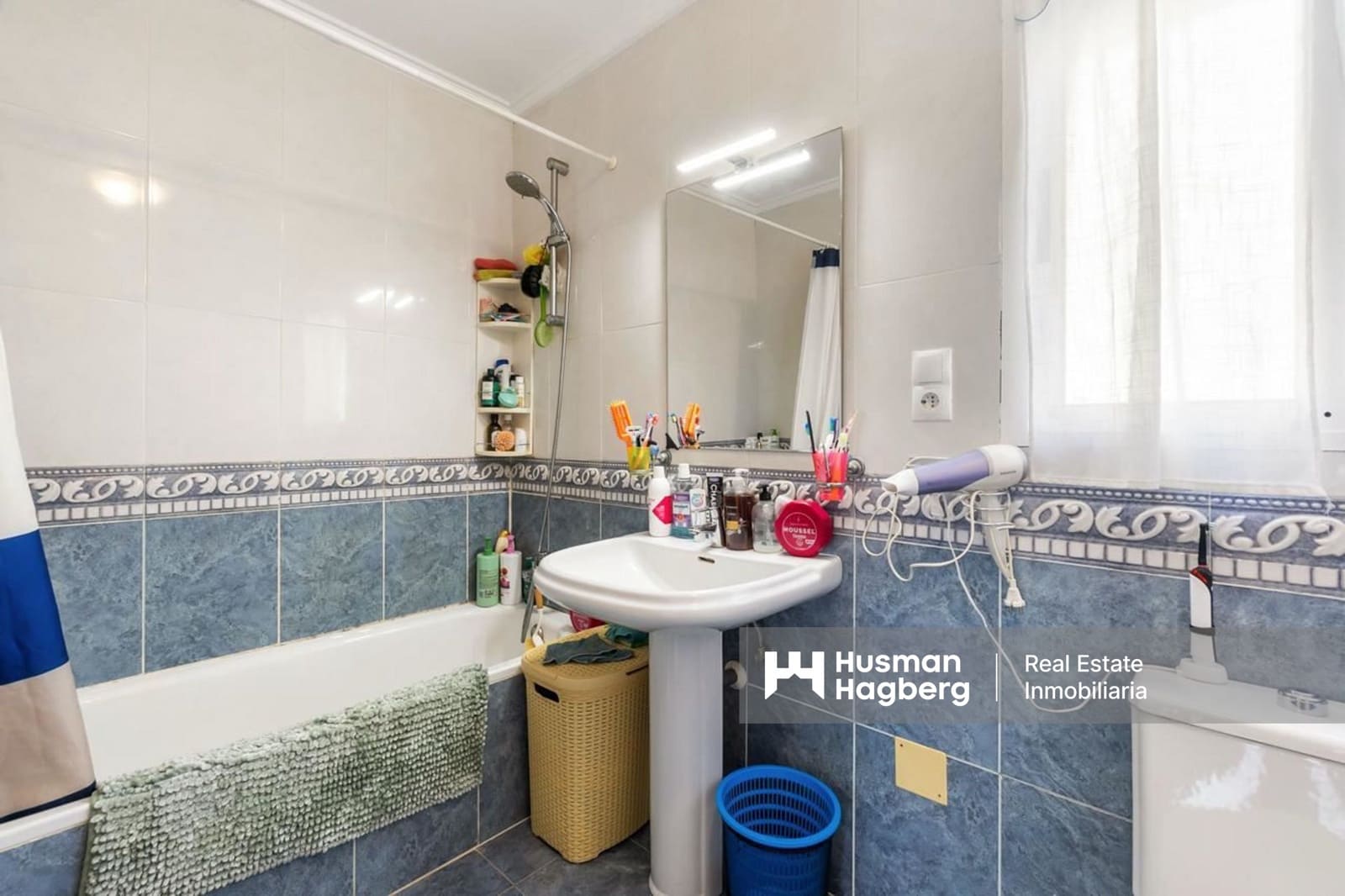 3 bedroom Villa for sale in Villamartin with pool - € 345,000 (Ref: 9438579)