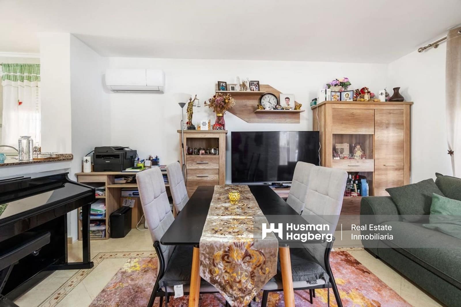 3 bedroom Villa for sale in Villamartin with pool - € 345,000 (Ref: 9438579)