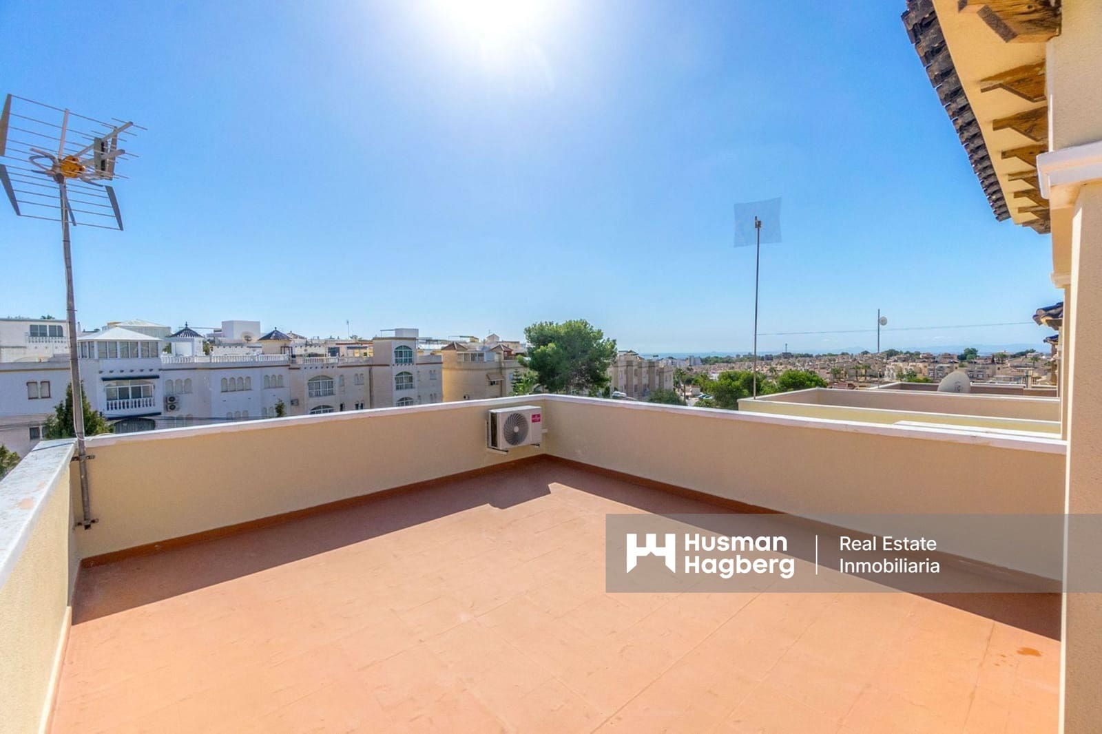 3 bedroom Villa for sale in Villamartin with pool - € 345,000 (Ref: 9438579)