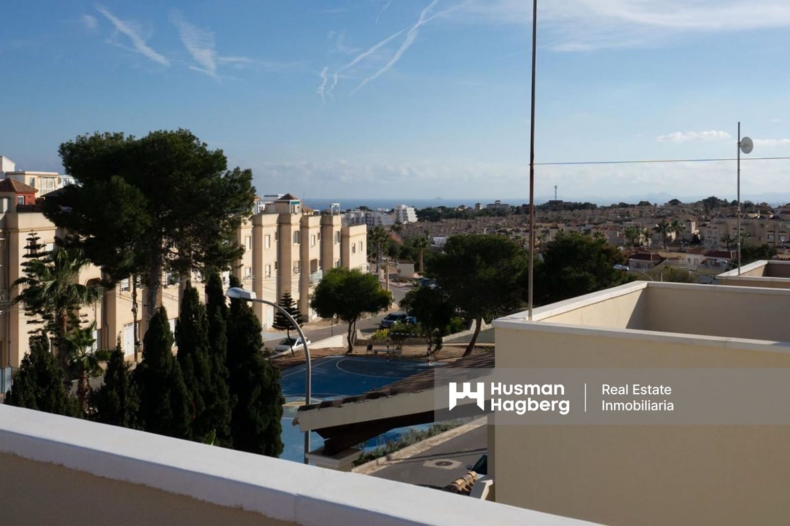 3 bedroom Villa for sale in Villamartin with pool - € 345,000 (Ref: 9438579)