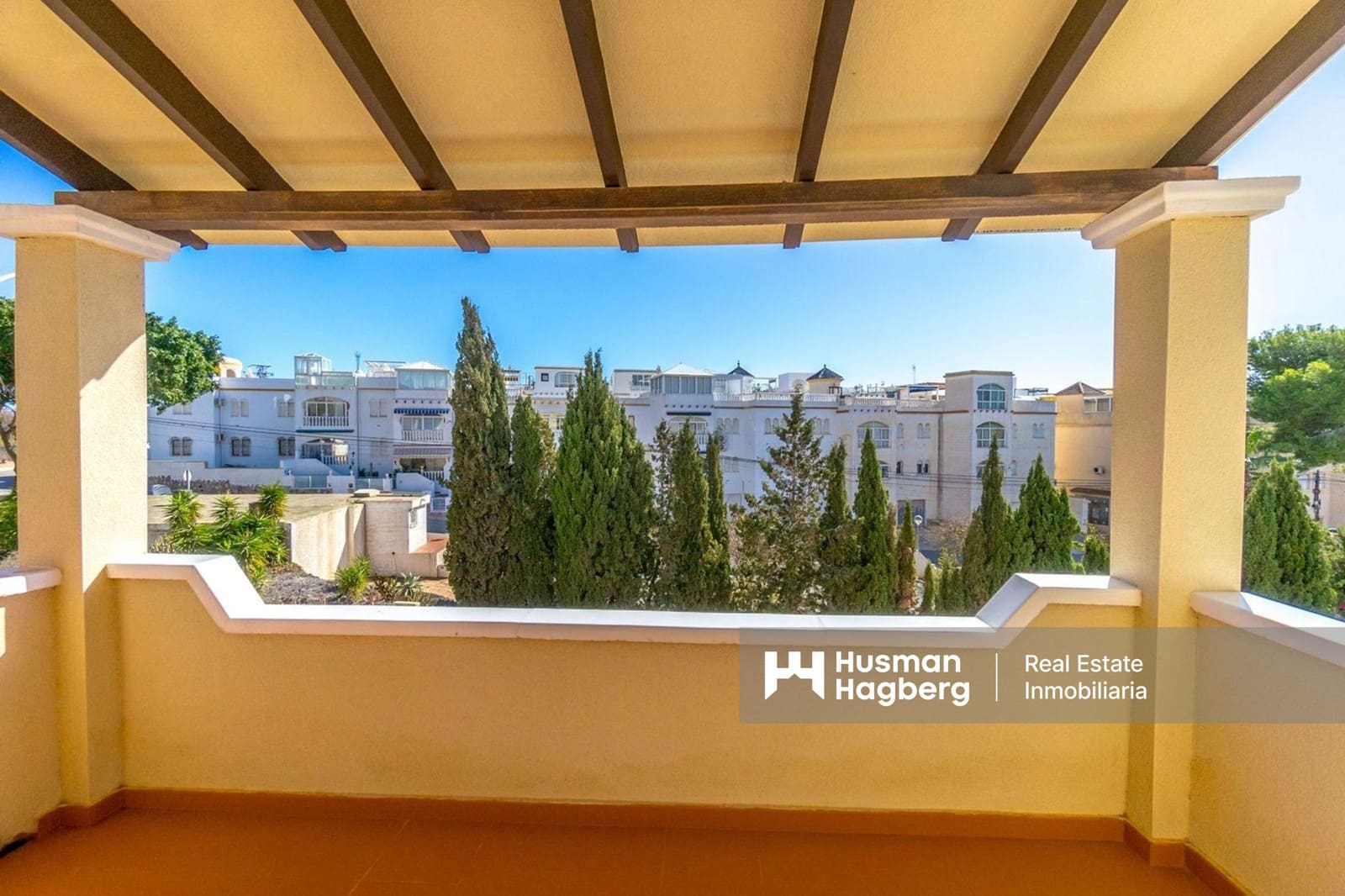 3 bedroom Villa for sale in Villamartin with pool - € 345,000 (Ref: 9438579)