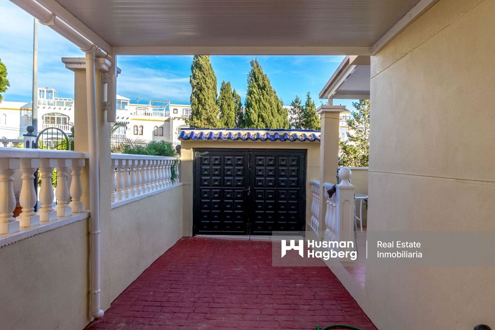 3 bedroom Villa for sale in Villamartin with pool - € 345,000 (Ref: 9438579)