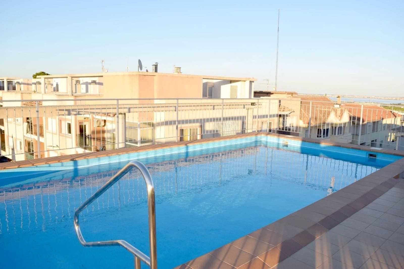 2 sovrum Lägenhet till salu i San Miguel de Salinas med pool - 165 000 € (Ref: 9444752)