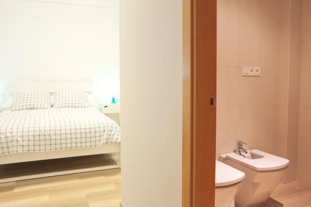 4 bedroom Apartment for sale in Playa Levante, Santa Pola - € 330,000 (Ref: 9444883)