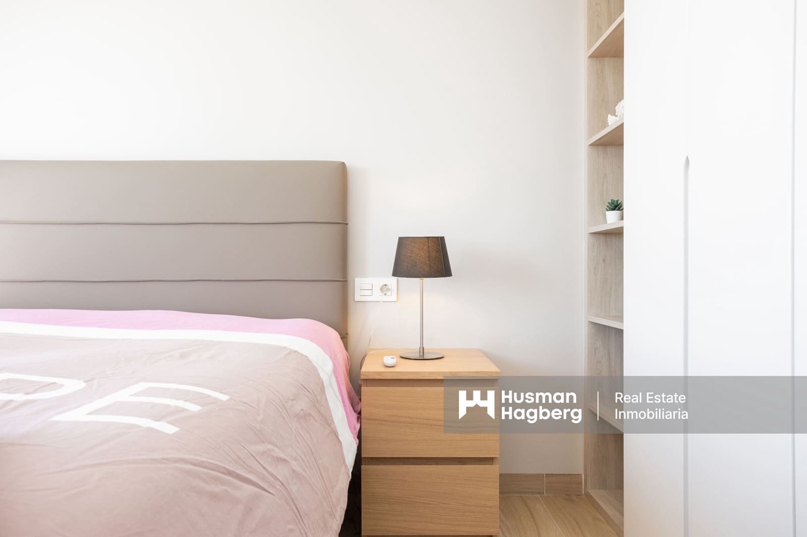 2 bedroom Apartment for sale in Villamartin with pool - € 329,000 (Ref: 9444886)