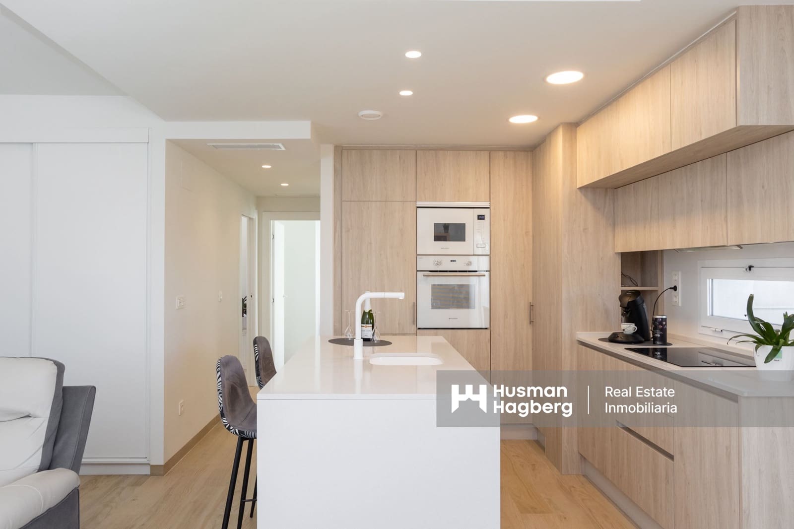 2 bedroom Apartment for sale in Villamartin with pool - € 329,000 (Ref: 9444886)